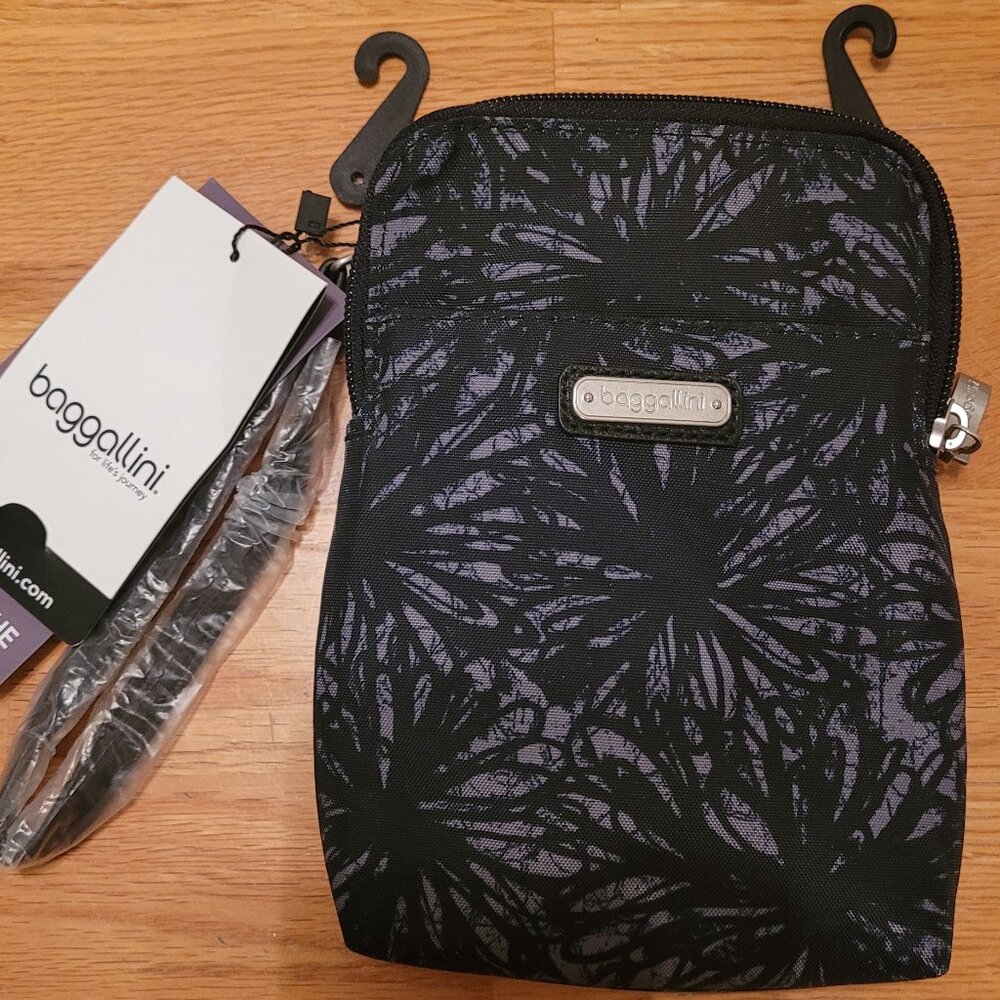 Baggallini Go Bagg Onyx Floral Adjustable Crossbody Purse with extra strap